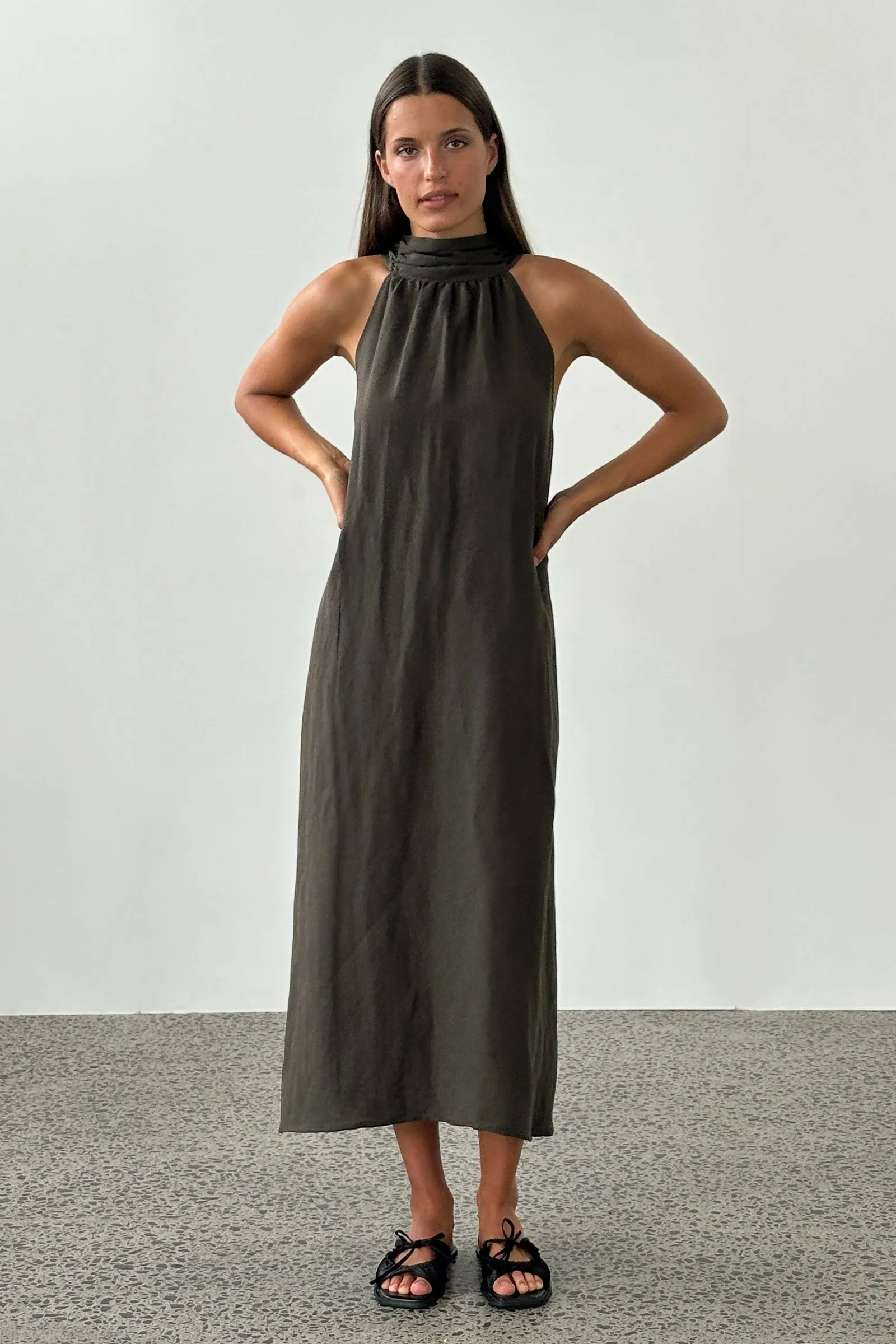 Lowe Dress in Dark Khaki