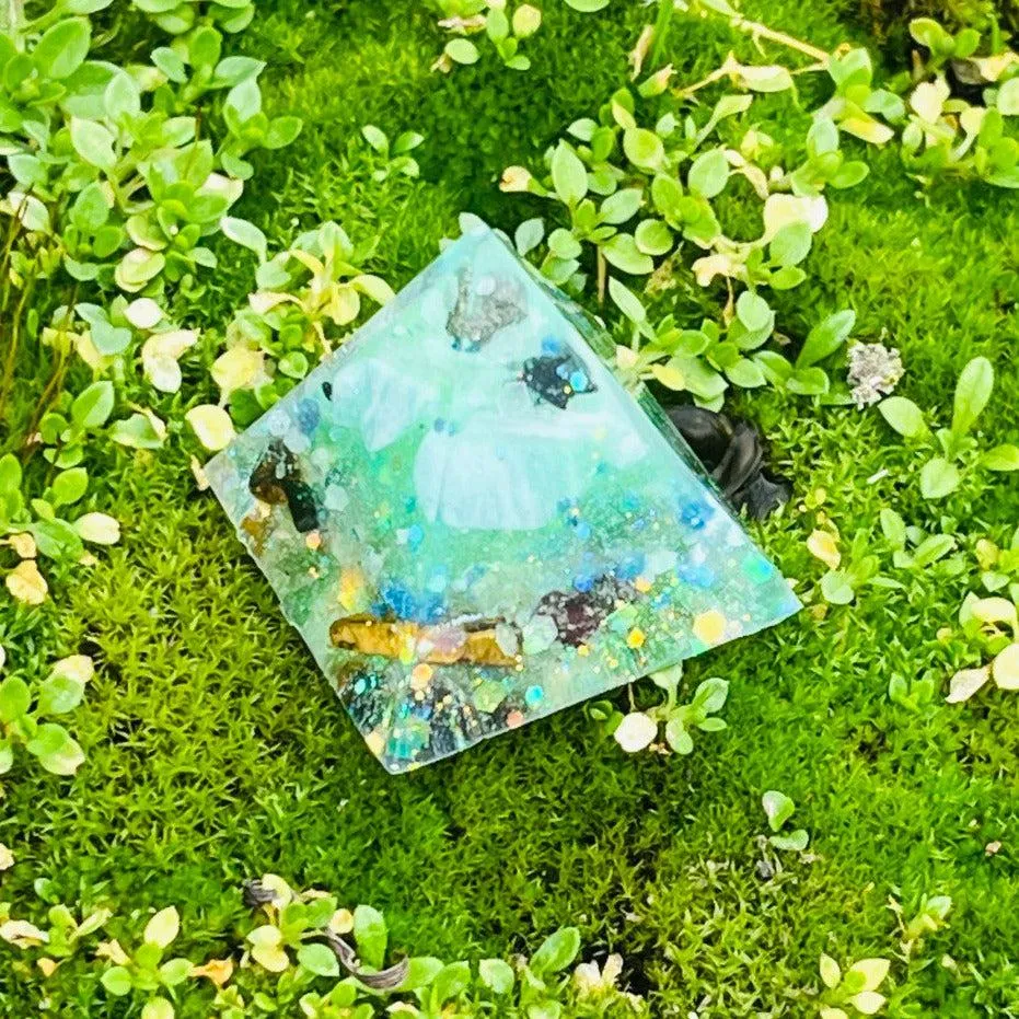 Orgonite Pyramids (Small) ~Hand crafted Pyramid loaded with metals and crystals~ Great for Meditation and Gifting