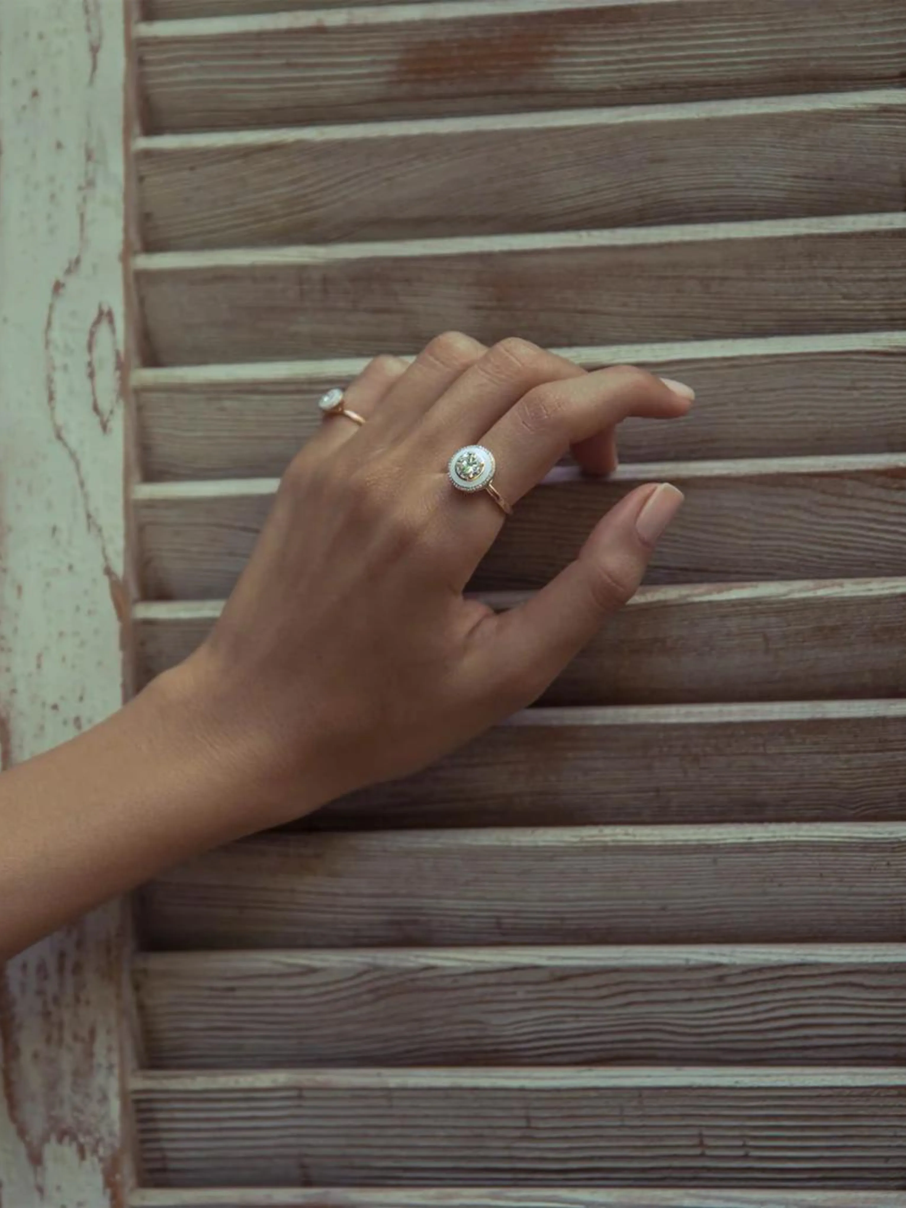 Round Enamel Ring in Pink Gold/Ivory Enamel/Diamond