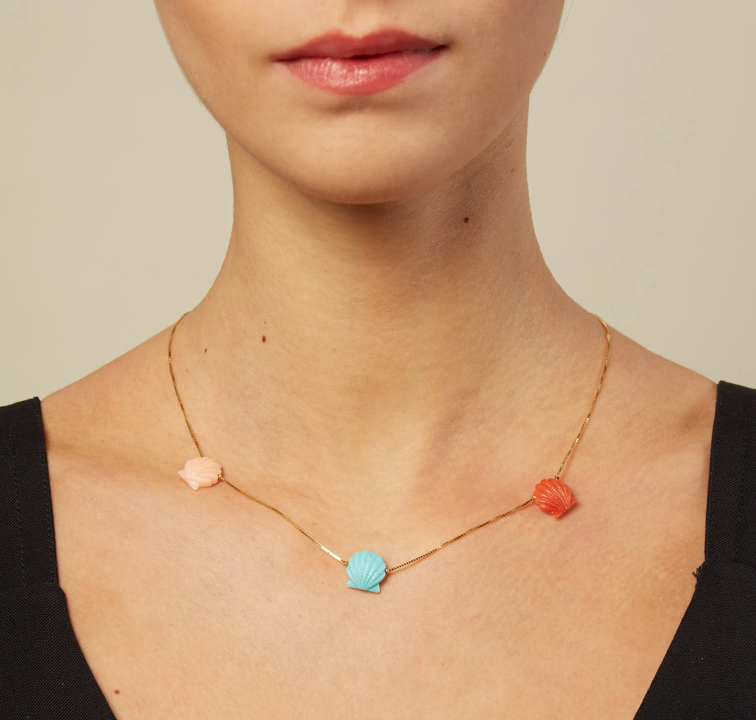 TRIO CONCHA NECKLACE