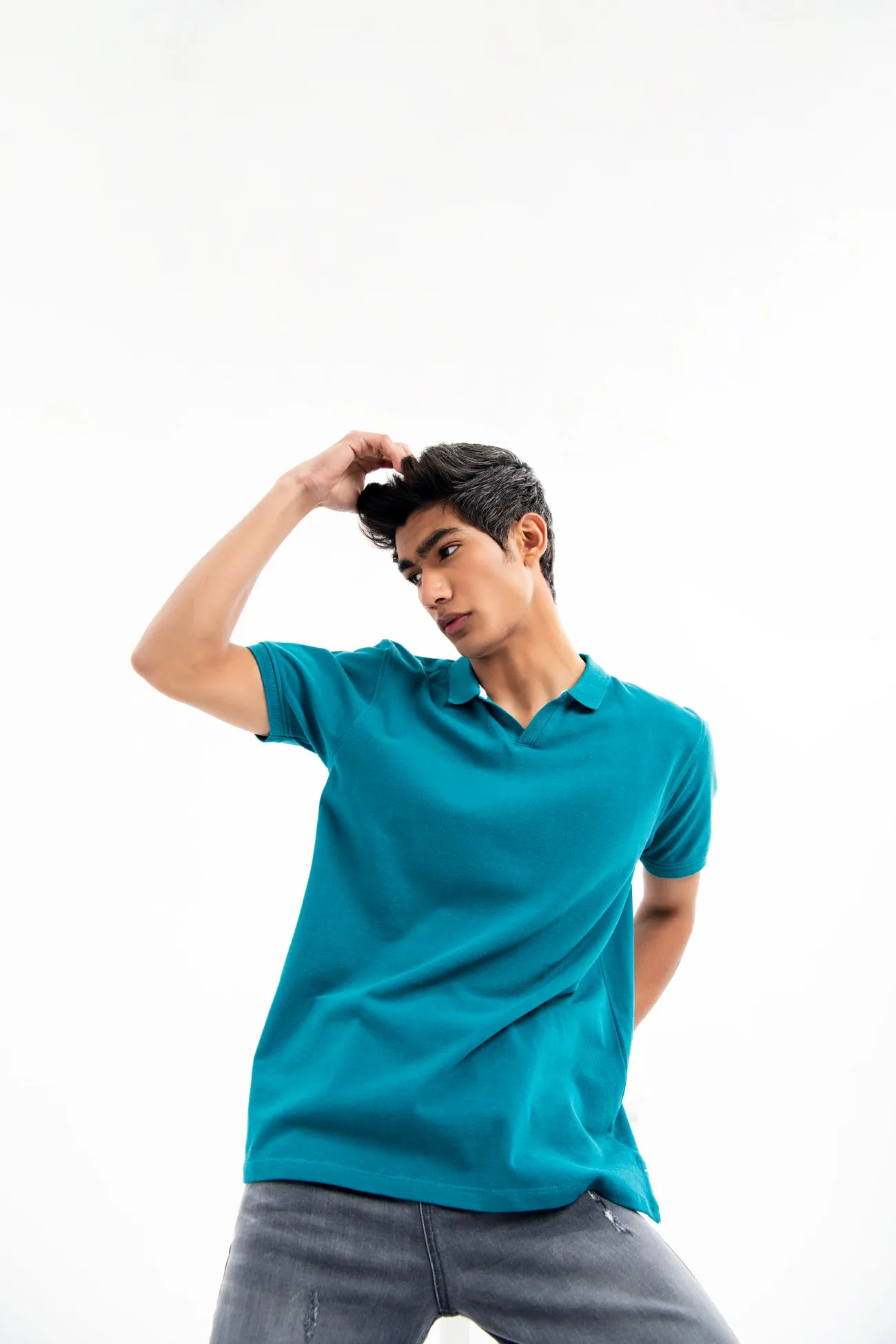 V NECK REGULAR FIT COTTON POLO SHIRT